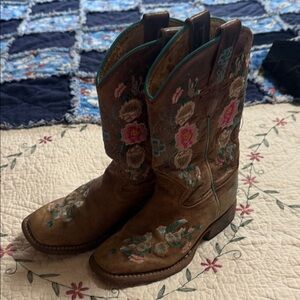 Macie Bean Brown Kids Boots with Pink and Blue Embroidery